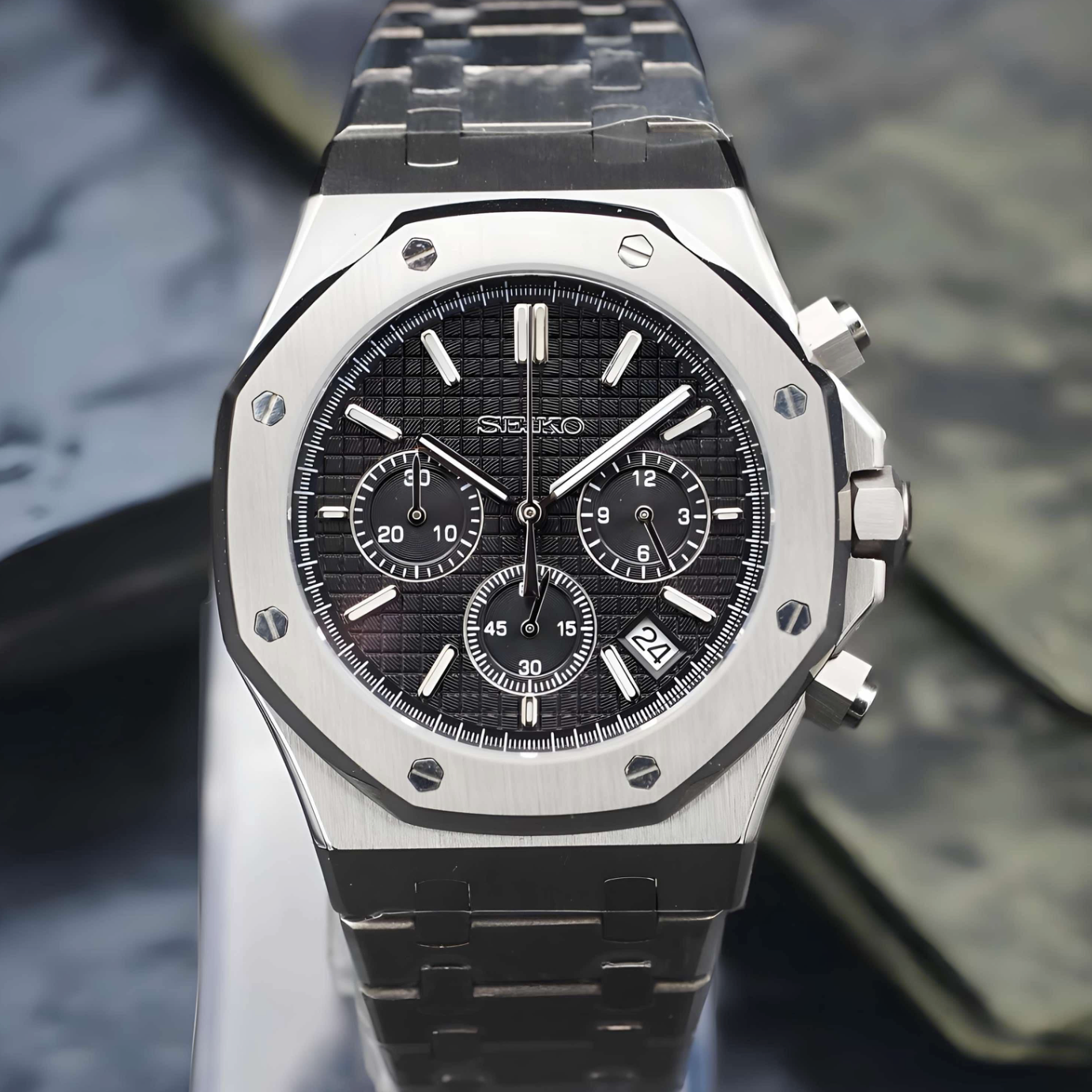 Royal Seikoak Black Chrono